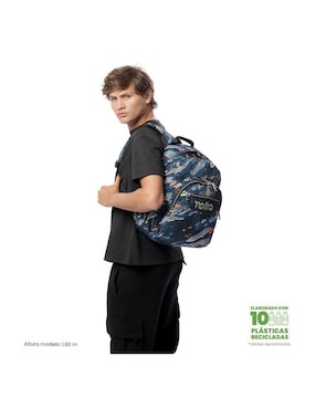 Mochila escolar Totto Acuarela impermeable para niño